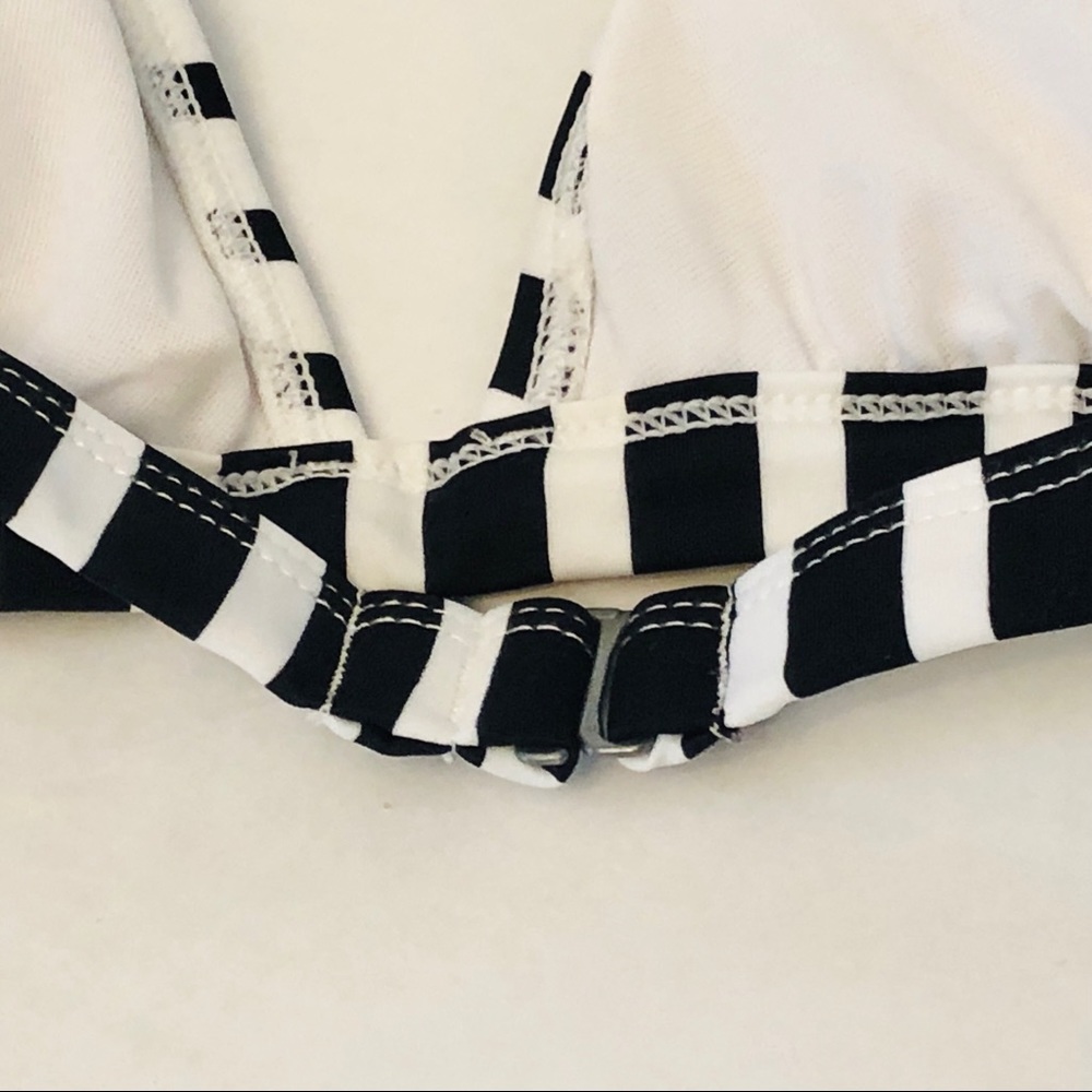 ROXY Swim Black and White Swim Top - C3 - Picture 5 of 8